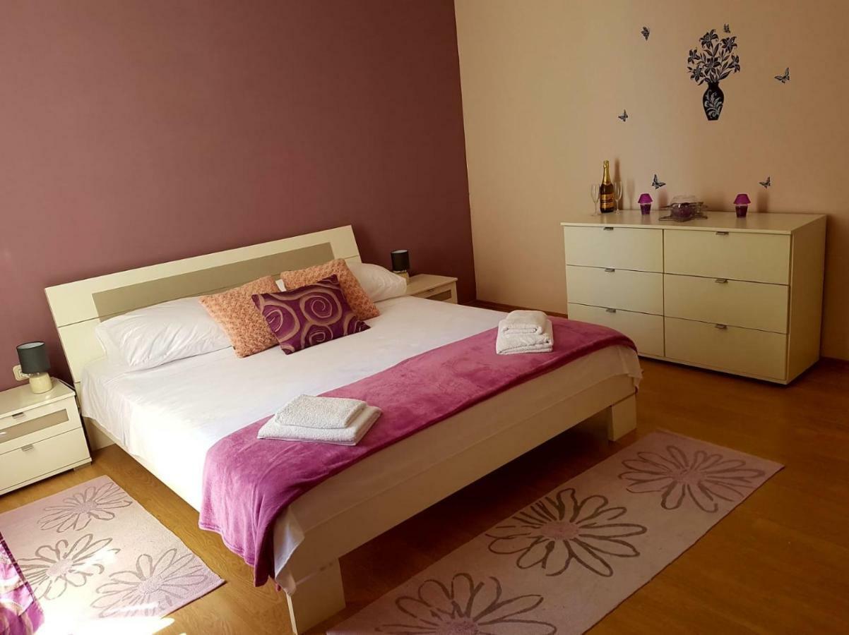 Sea View Apartman *
